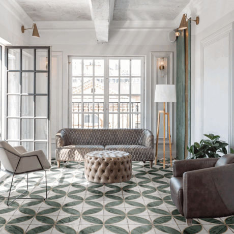 Renaissance Décor Mandorla