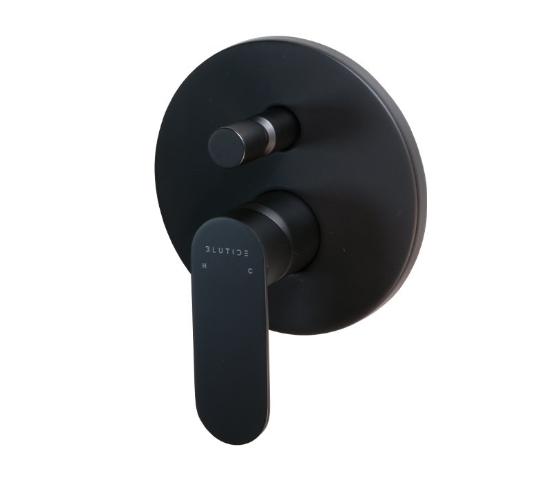 Concealed Diverter Trim Kit | Satin Black