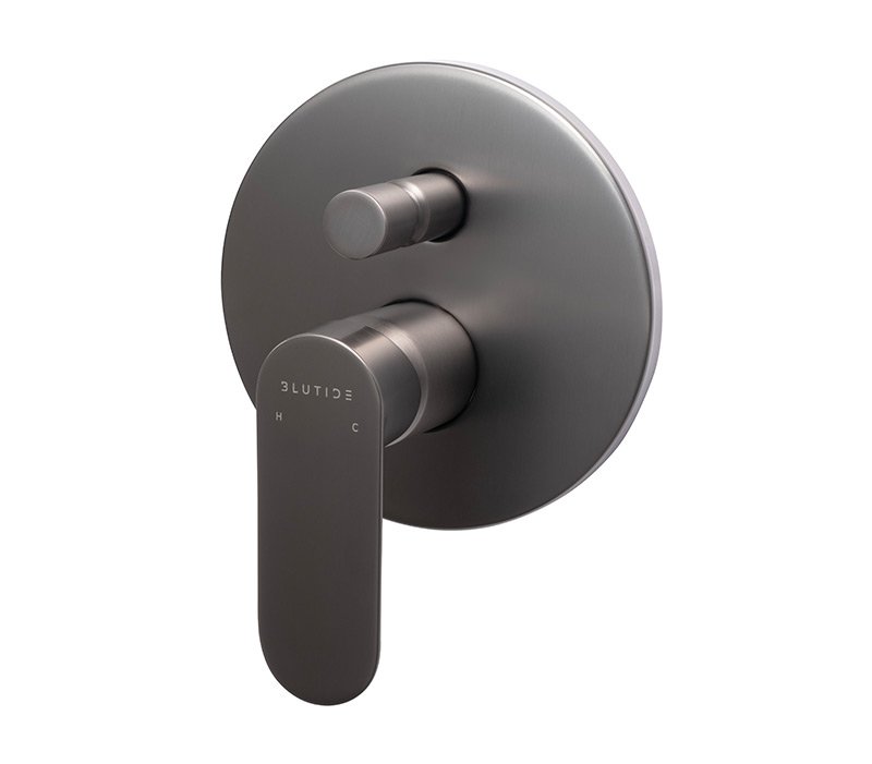 Concealed Diverter Trim Kit | Satin Gunmetal
